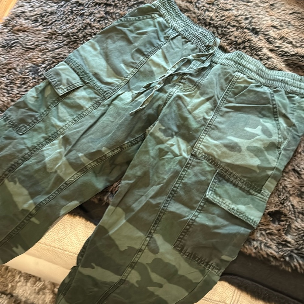 Women’s vintage Abercrombie Camo joggers